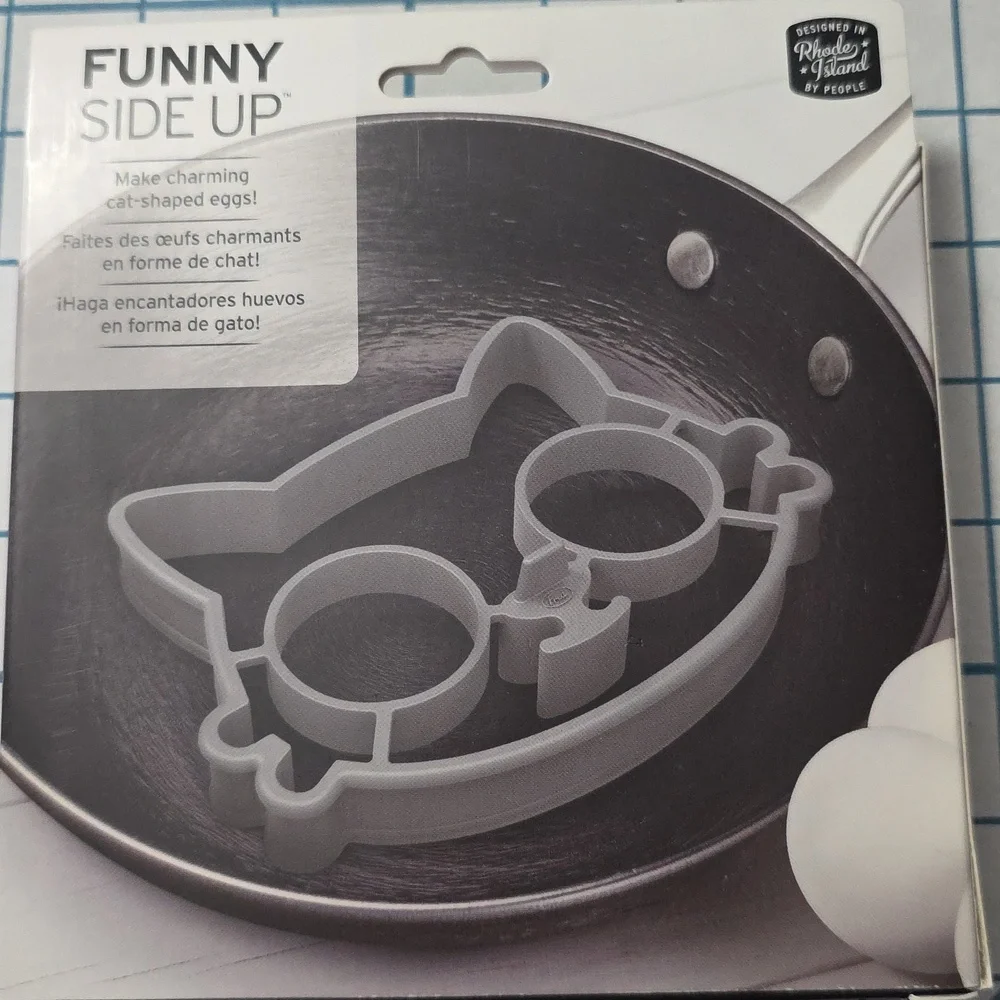 Fred Cat-Shaped Egg Mold - Grey Silucone, NIB‎